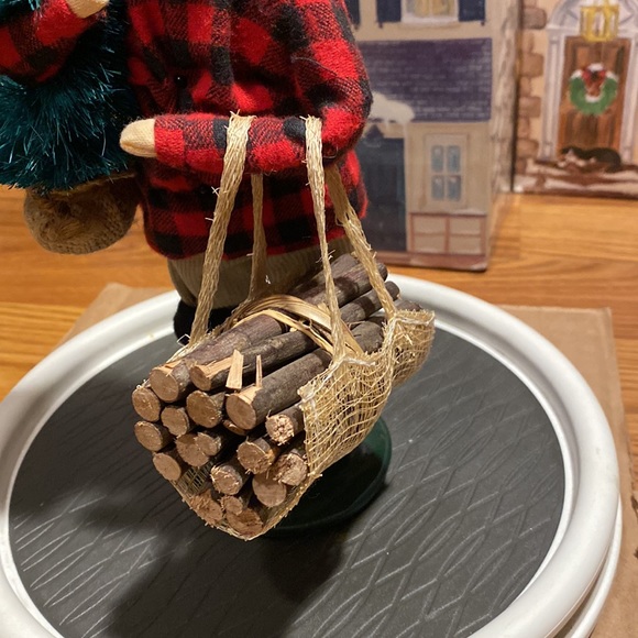 1992 BYERS CHOICE Boy With Christmas Tree and Firewood - Picture 8 of 15